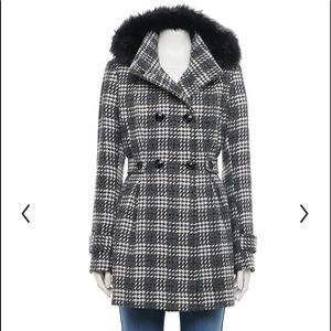 IZ Byer Grey and White coat